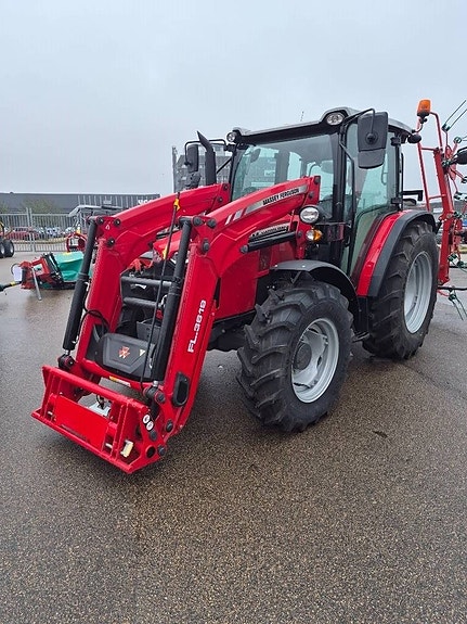 Massey Ferguson MF 4708M CAB ESSENTIAL