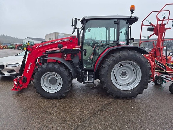 Massey Ferguson MF 4708M CAB ESSENTIAL 6 of 11