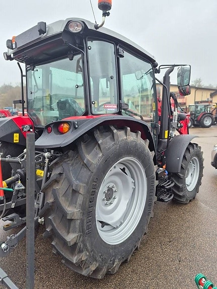 Massey Ferguson MF 4708M CAB ESSENTIAL 4 of 11