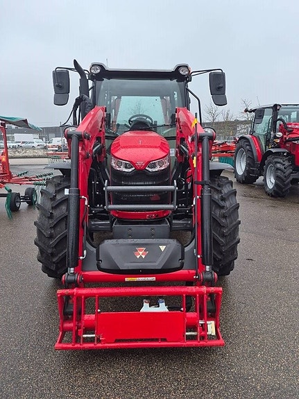Massey Ferguson MF 4708M CAB ESSENTIAL 2 of 11