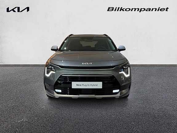 Kia Niro 2 of 5