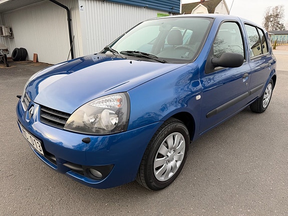 Renault Clio 2 of 16