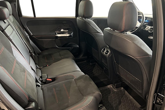 Mercedes-Benz GLB200 15 of 23