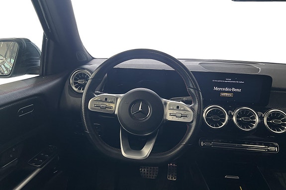 Mercedes-Benz GLB200 12 of 23