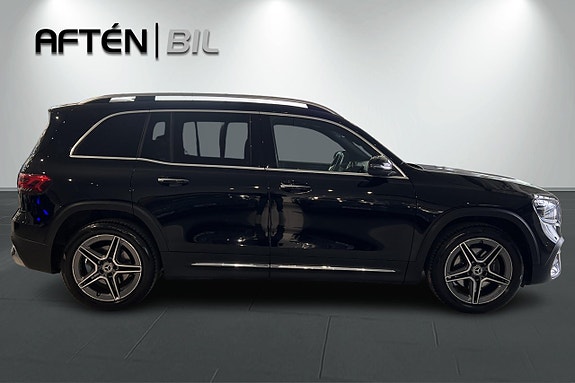 Mercedes-Benz GLB200 7 of 23