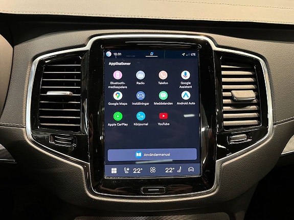 Volvo XC90 18 of 23