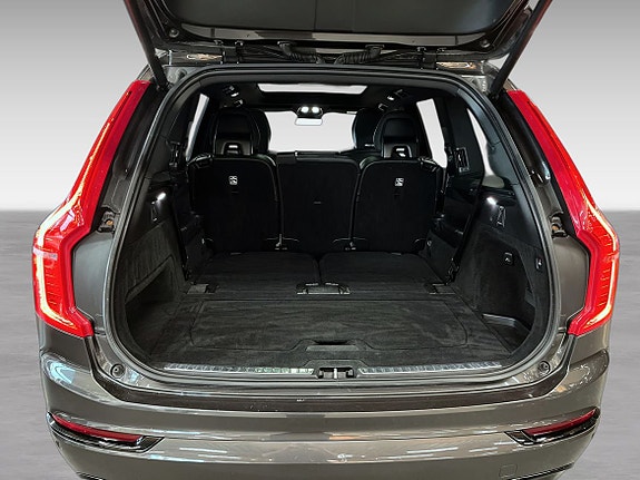 Volvo XC90 22 of 23