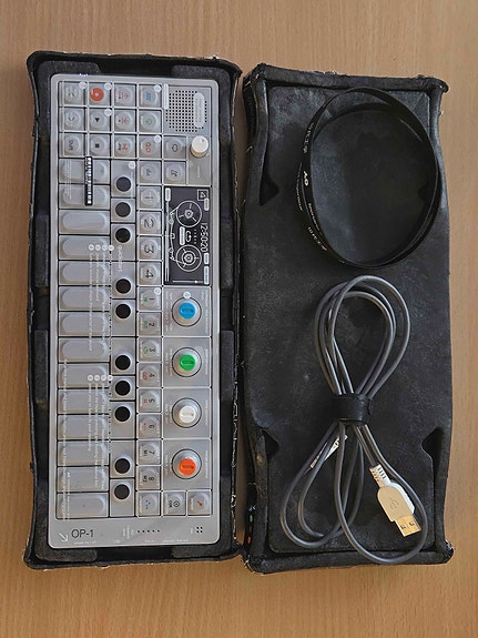 Product image 3 of 4