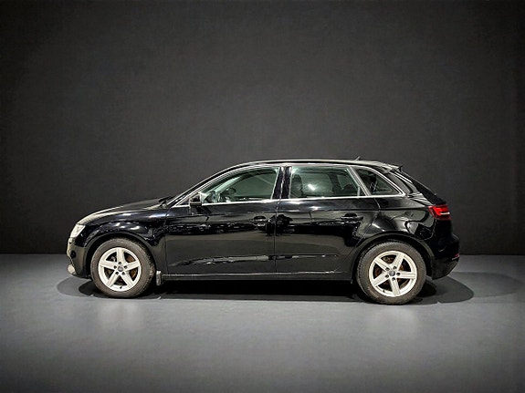 Audi A3 3 of 5