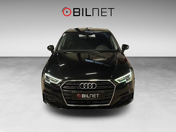 Audi A3 3 of 19