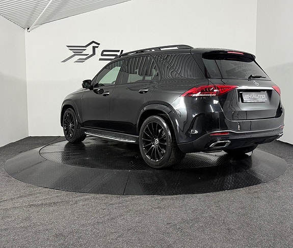 Mercedes-Benz GLE300 d 8 of 26