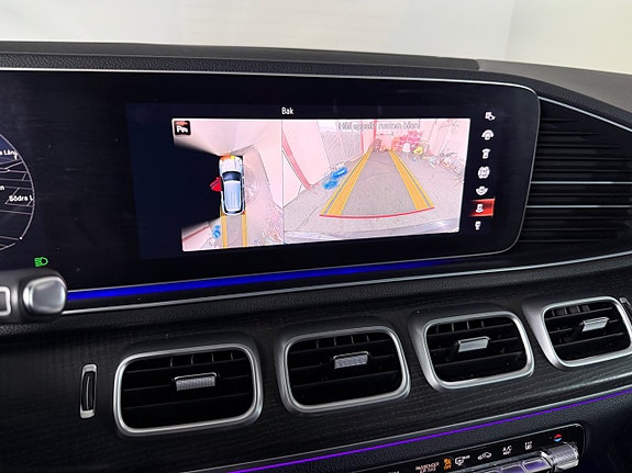 Mercedes-Benz GLE300 d 16 of 26