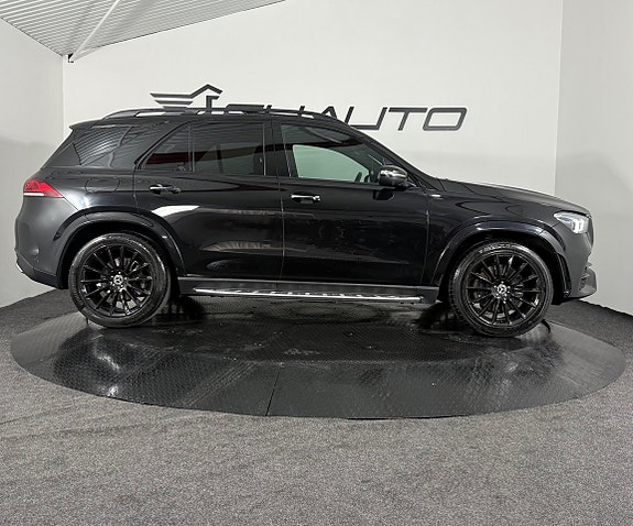 Mercedes-Benz GLE300 d 5 of 5