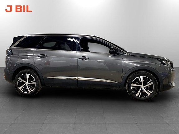 Peugeot 5008 15 of 17