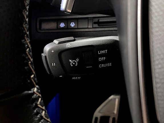 Peugeot 5008 8 of 17