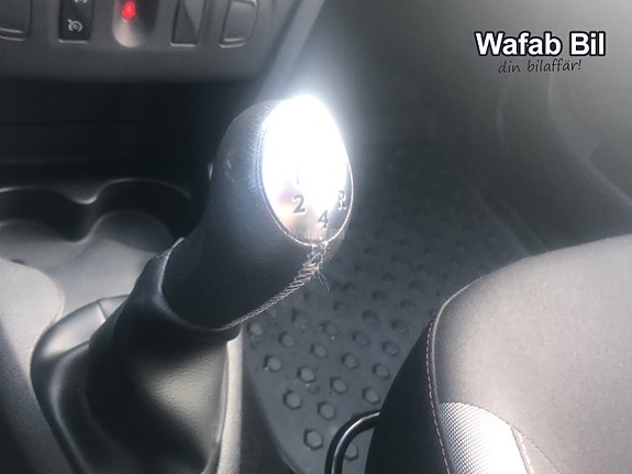 Dacia Logan 12 of 16