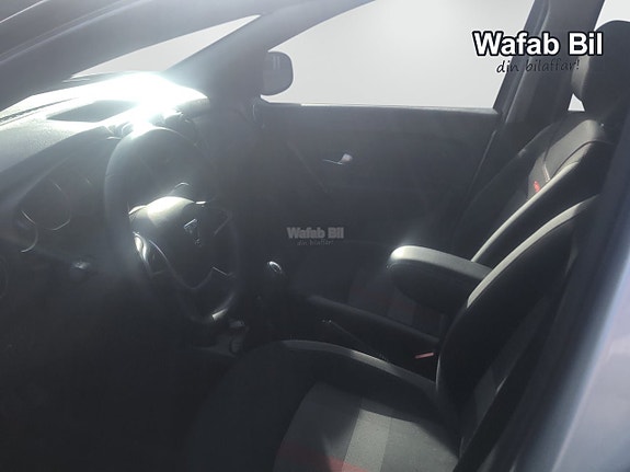 Dacia Logan 8 of 16