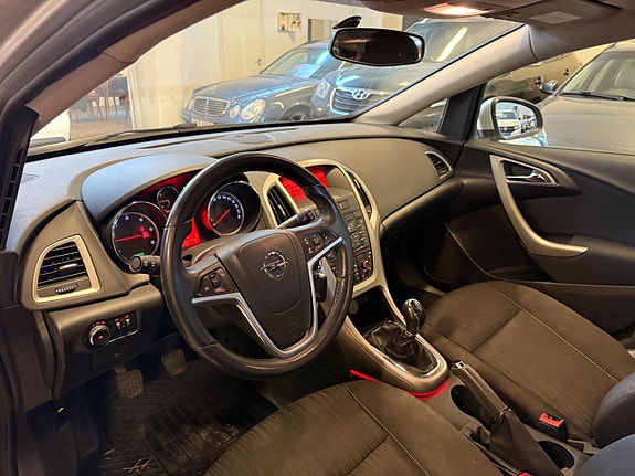 Opel Astra 5 of 5