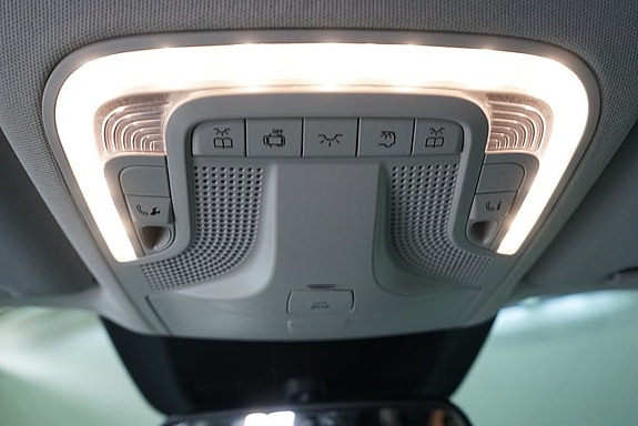 Mercedes-Benz V220 d 16 of 18