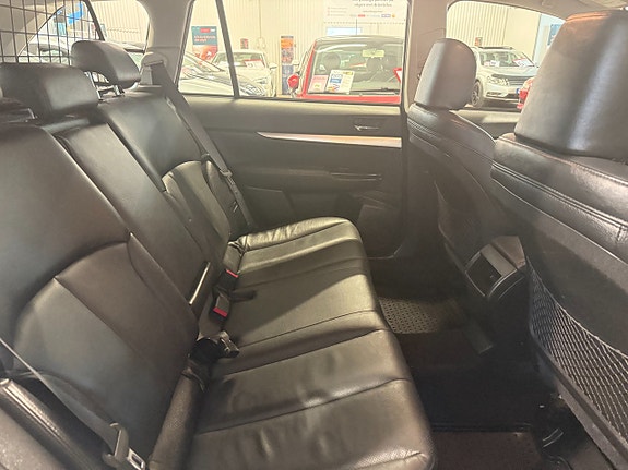 Subaru Outback 10 of 13
