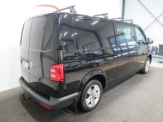 Volkswagen Transporter 3 of 5