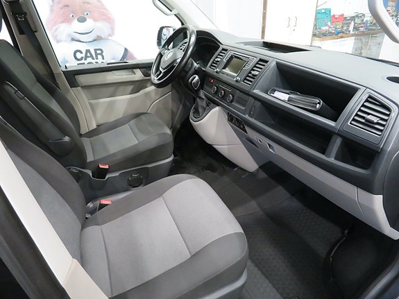 Volkswagen Transporter 8 of 10