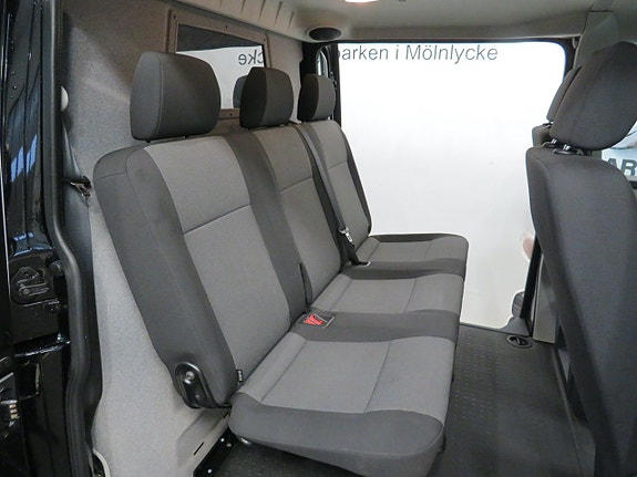 Volkswagen Transporter 7 of 10
