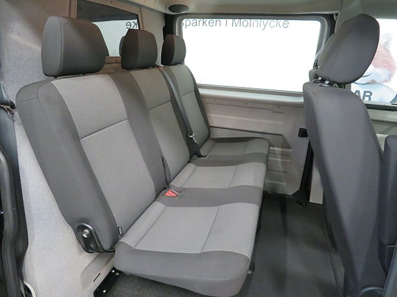 Volkswagen Transporter 6 of 10