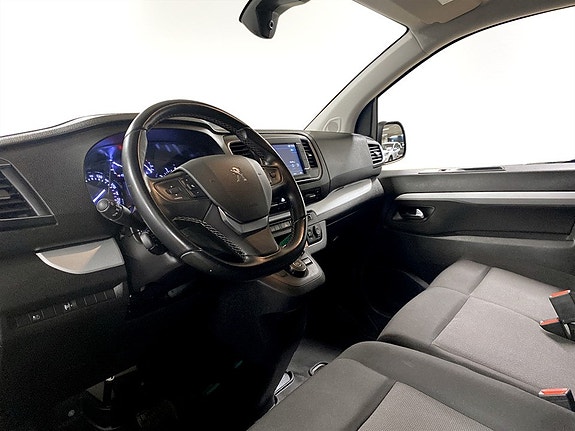 Peugeot Expert 8 of 18