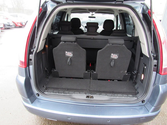 Citroen Grand C4 Picasso 8 of 15