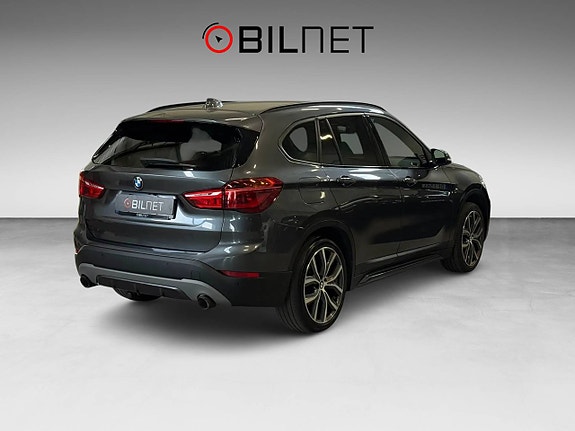 BMW X1 2 of 5