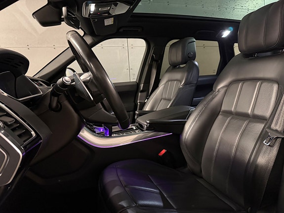 Land Rover Range Rover Sport 13 of 29