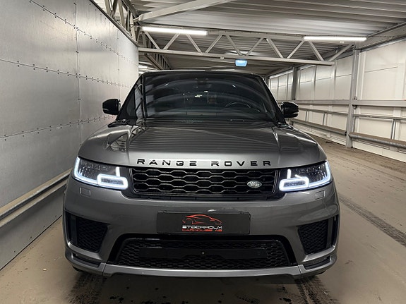 Land Rover Range Rover Sport 3 of 5