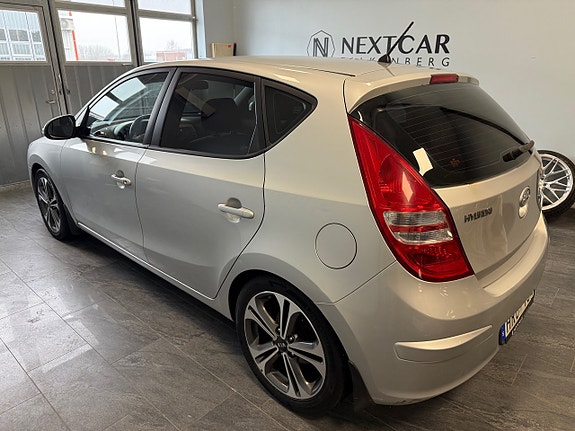 Hyundai i30 6 of 8