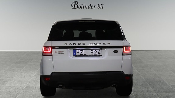 Land Rover Range Rover Sport 5 of 5