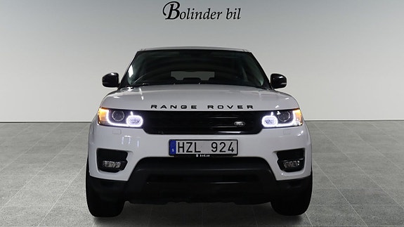 Land Rover Range Rover Sport 2 of 5