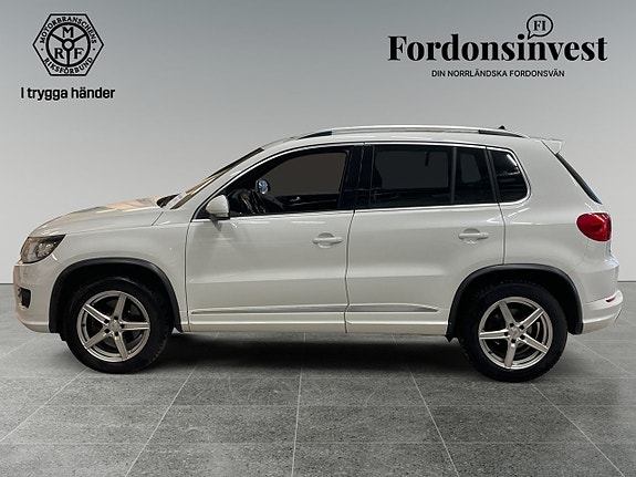 Volkswagen Tiguan 2 of 5
