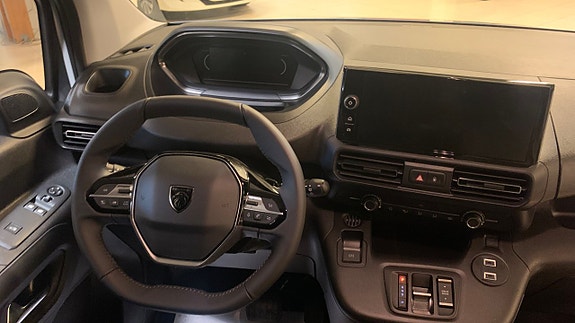 Peugeot Partner 13 of 13