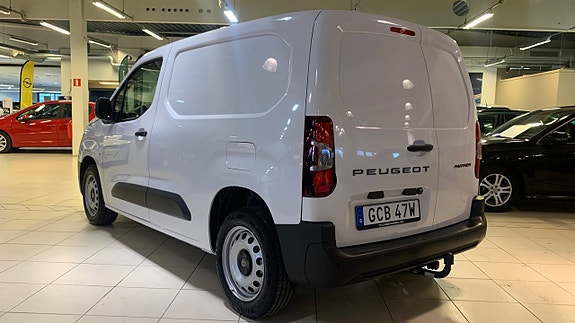 Peugeot Partner 2 of 5