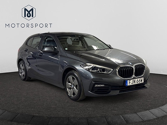 BMW 118i 9 of 25