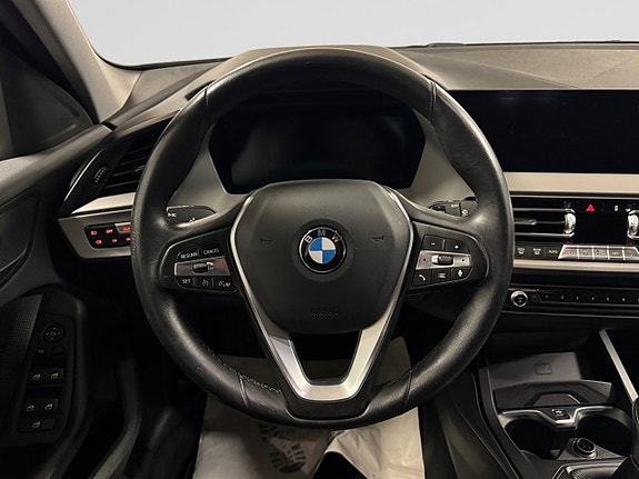 BMW 118i 15 of 25