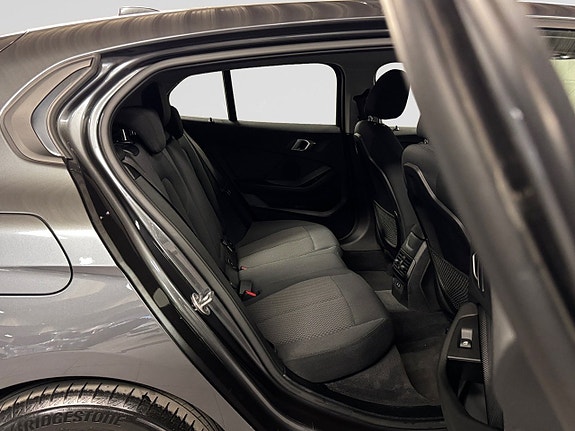 BMW 118i 24 of 25