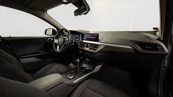 BMW 118i 15 of 25