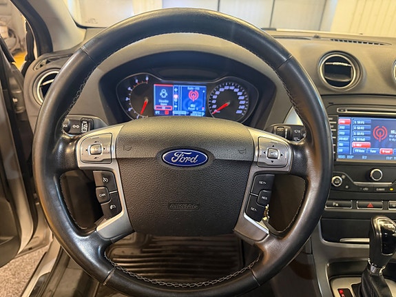 Ford Mondeo 14 of 20