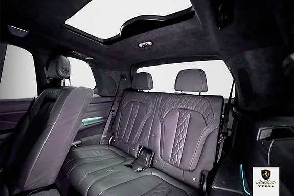 BMW X7 23 of 30