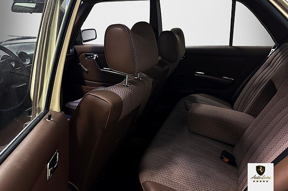 Mercedes-Benz 230 6 of 10