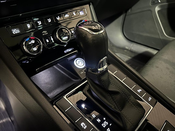 Skoda Superb 15 of 25