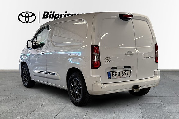 Toyota Proace City 2 of 5