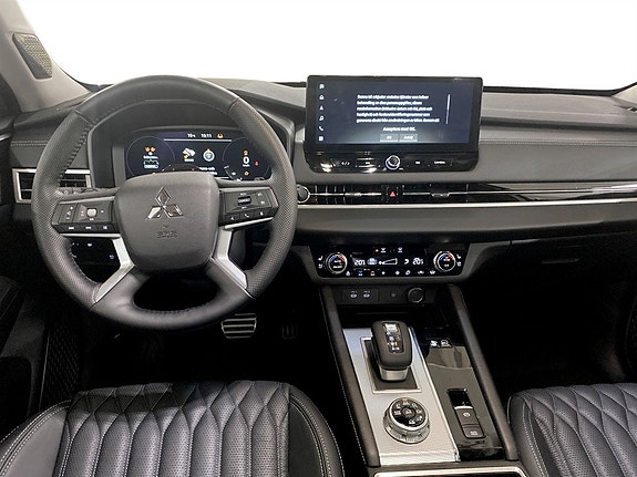 Mitsubishi Outlander 7 of 18