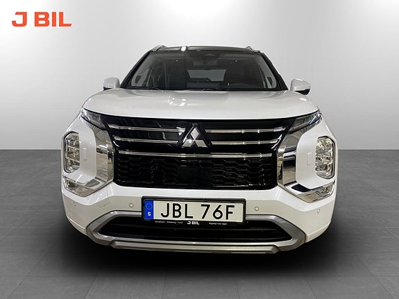 Mitsubishi Outlander 16 of 18